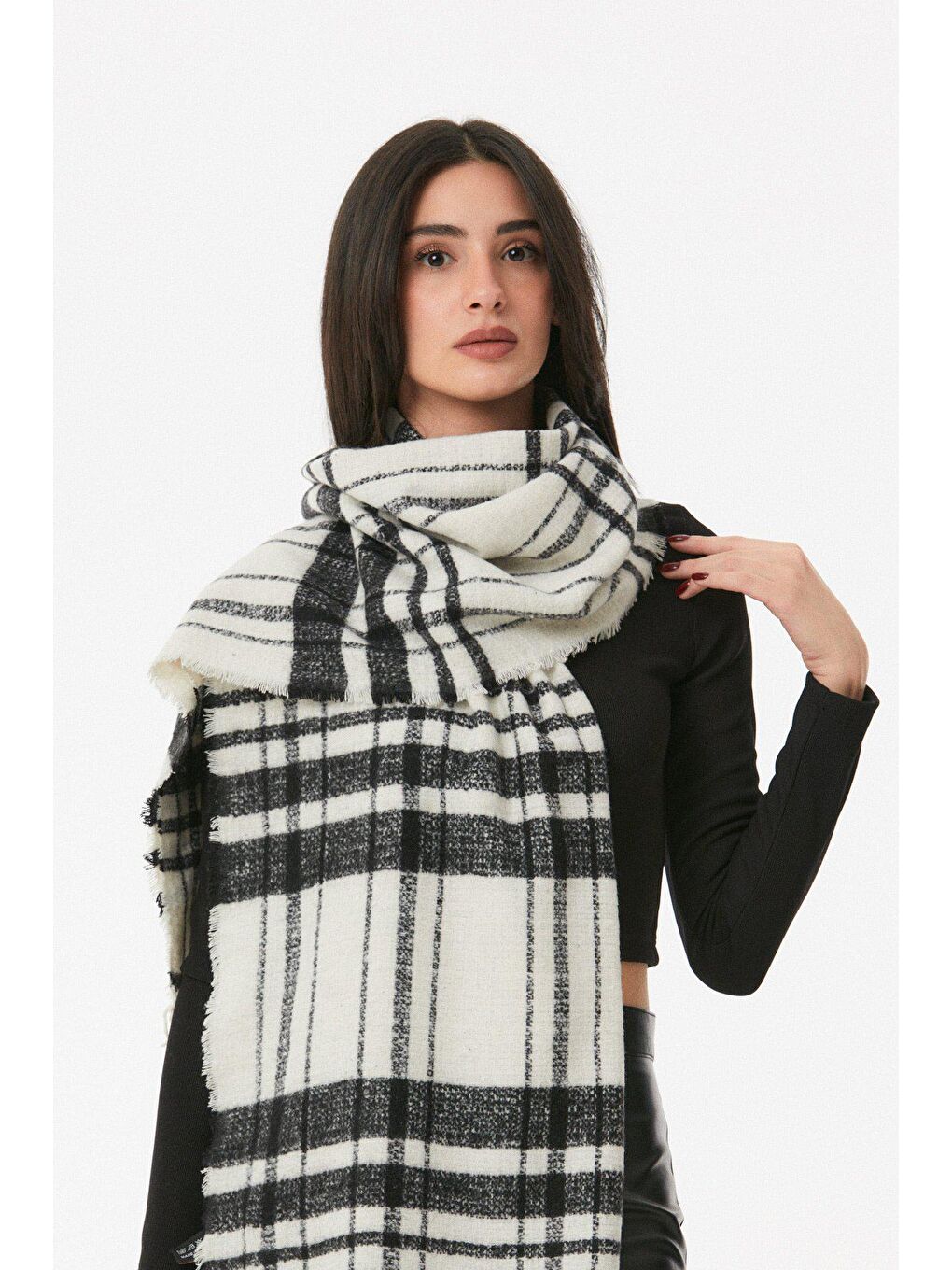 Ekru Ekose Desenli Yumuşak Dokulu Şal-1