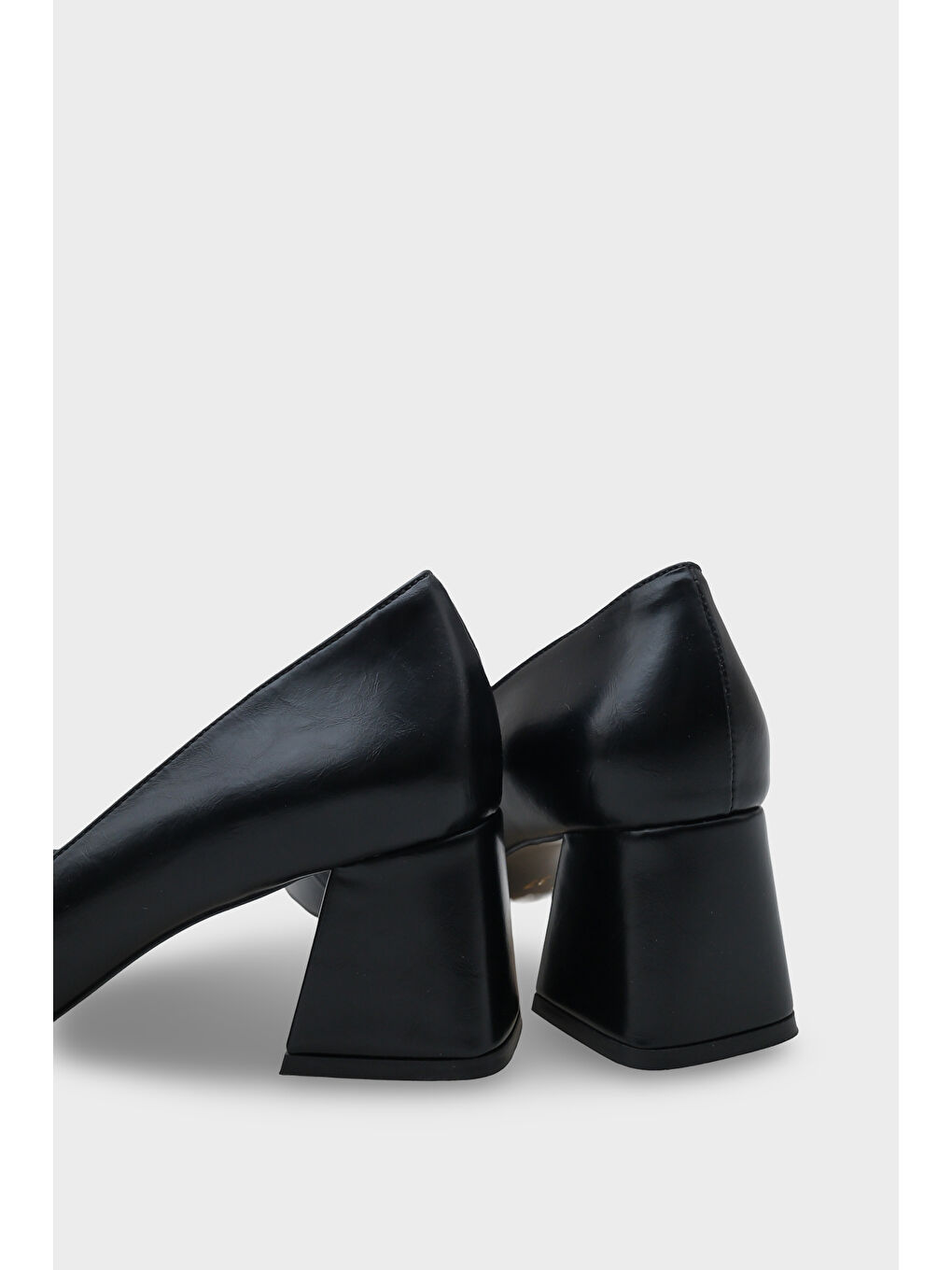 Siyah Kristal Kalın Orta Topuklu Tokalı Kadın Günlük Ayakkabı-3