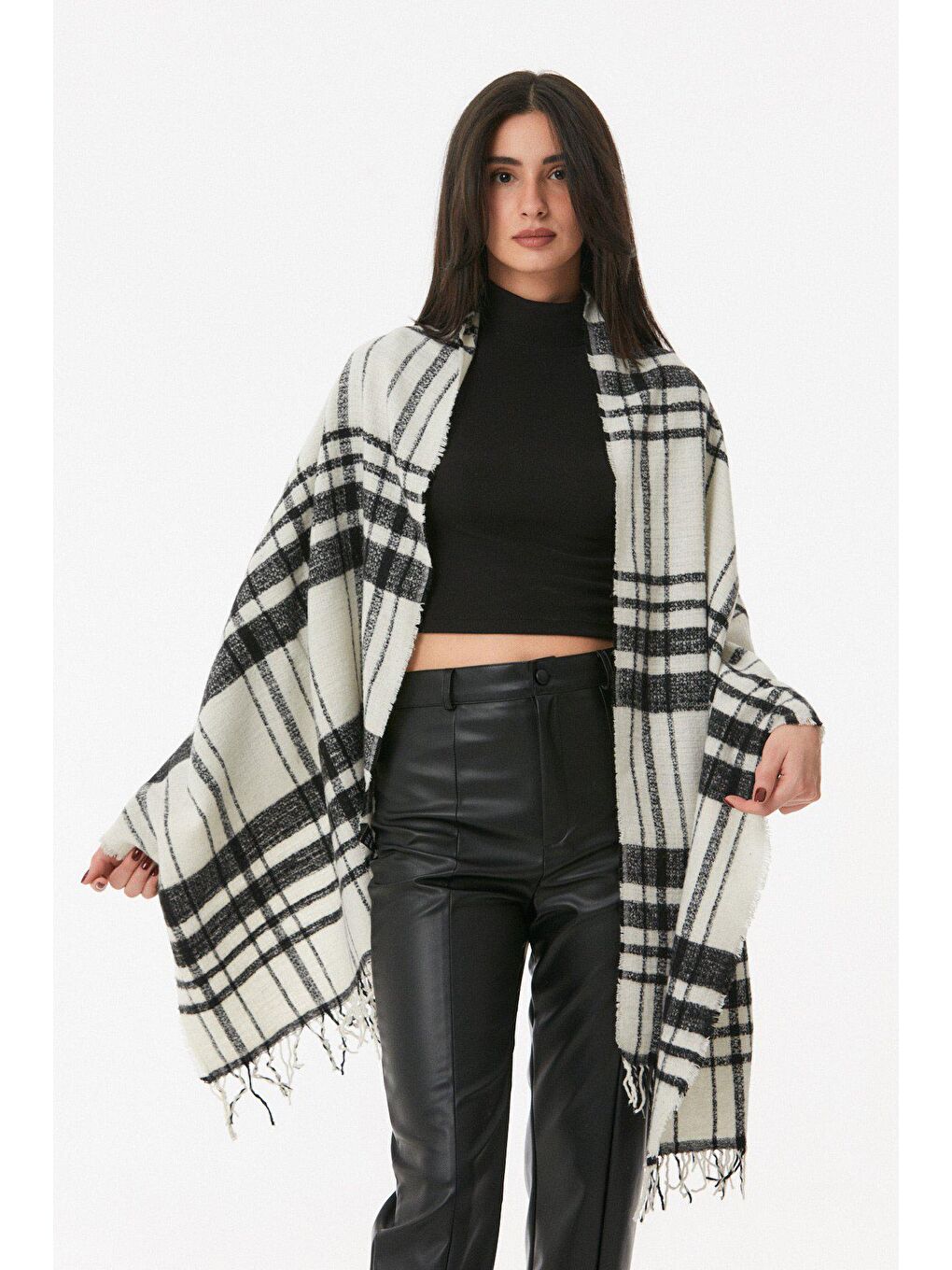 Ekru Ekose Desenli Yumuşak Dokulu Şal-2