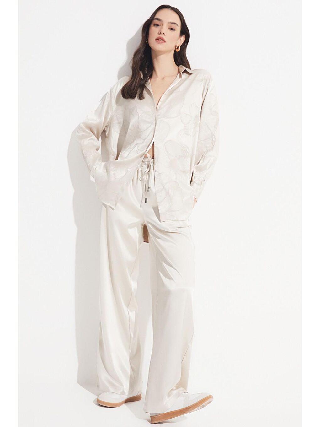 Bej Kadın Exclusive Boyfriend/Geniş Kalıp Rayon Karışımlı Kendinden Desenli Gömlek-2