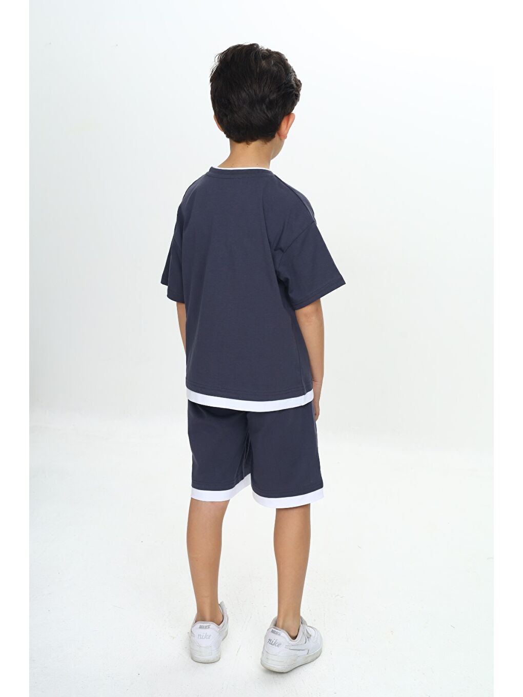 Antrasit Erkek Çocuk Yazı Armalı Şortlu Takım-2