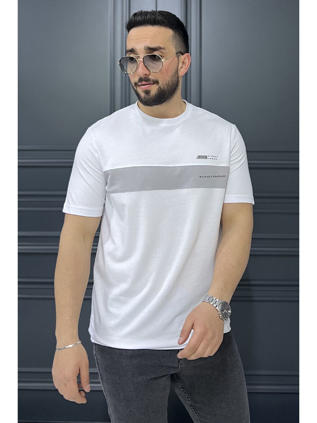 Beyaz Erkek Bisiklet Yaka Baskılı Tişört