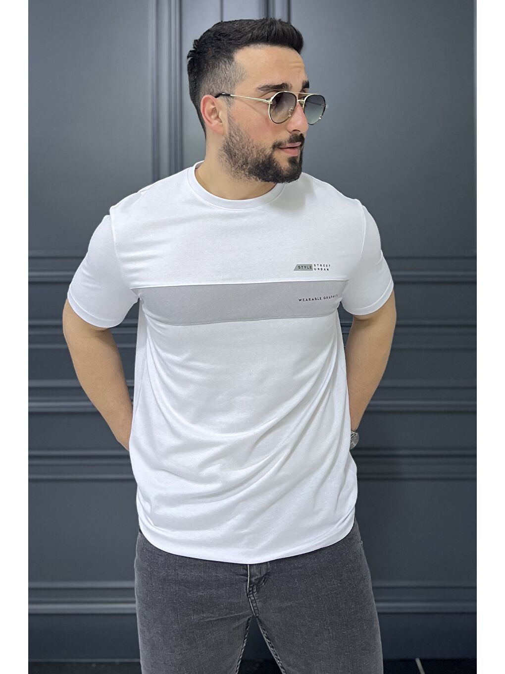 Beyaz Erkek Bisiklet Yaka Baskılı Tişört-1