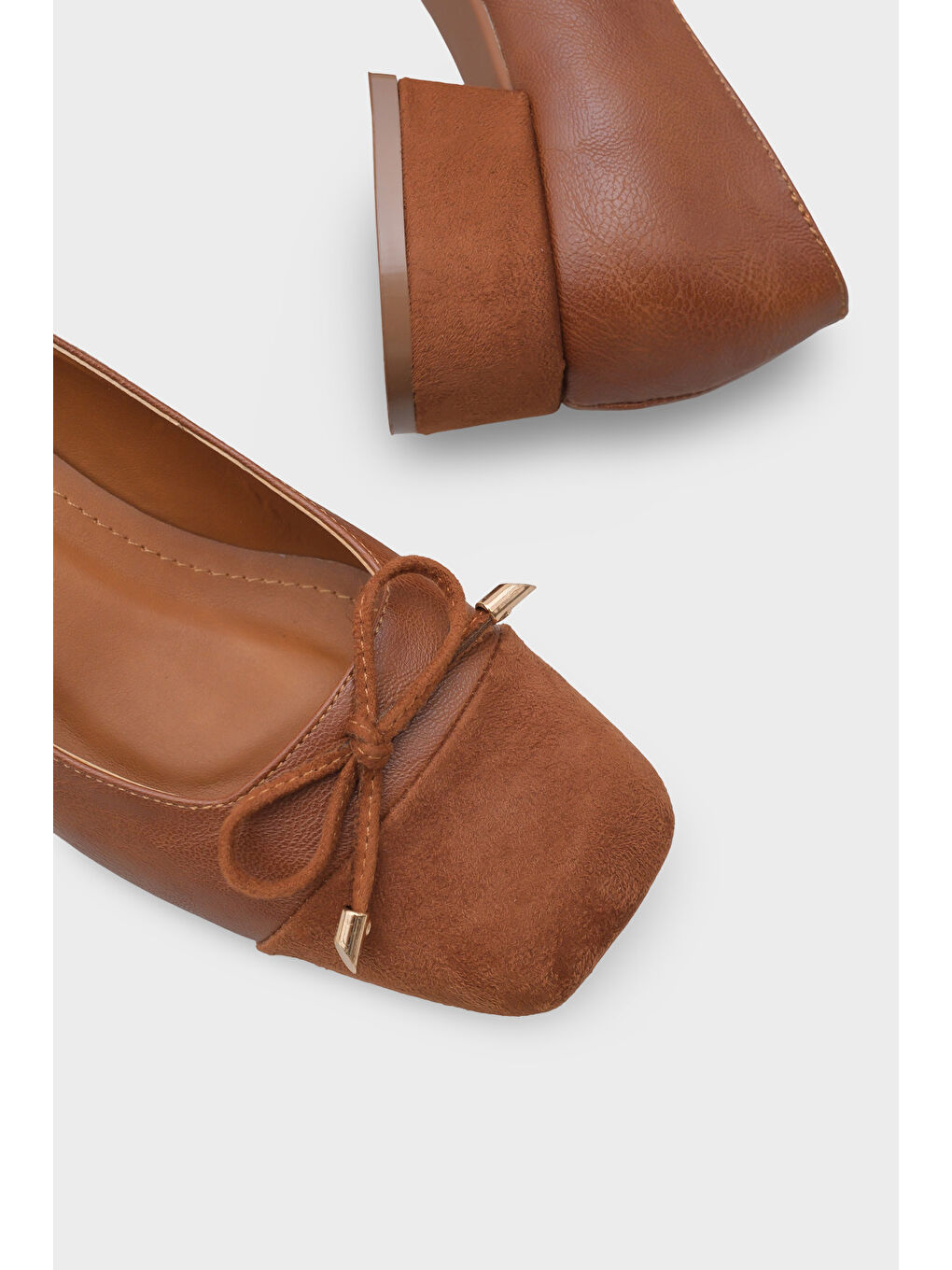 Kahverengi Myriam Küt Burunlu Fiyonklu Kısa Topuklu Kadın Ayakkabı-3