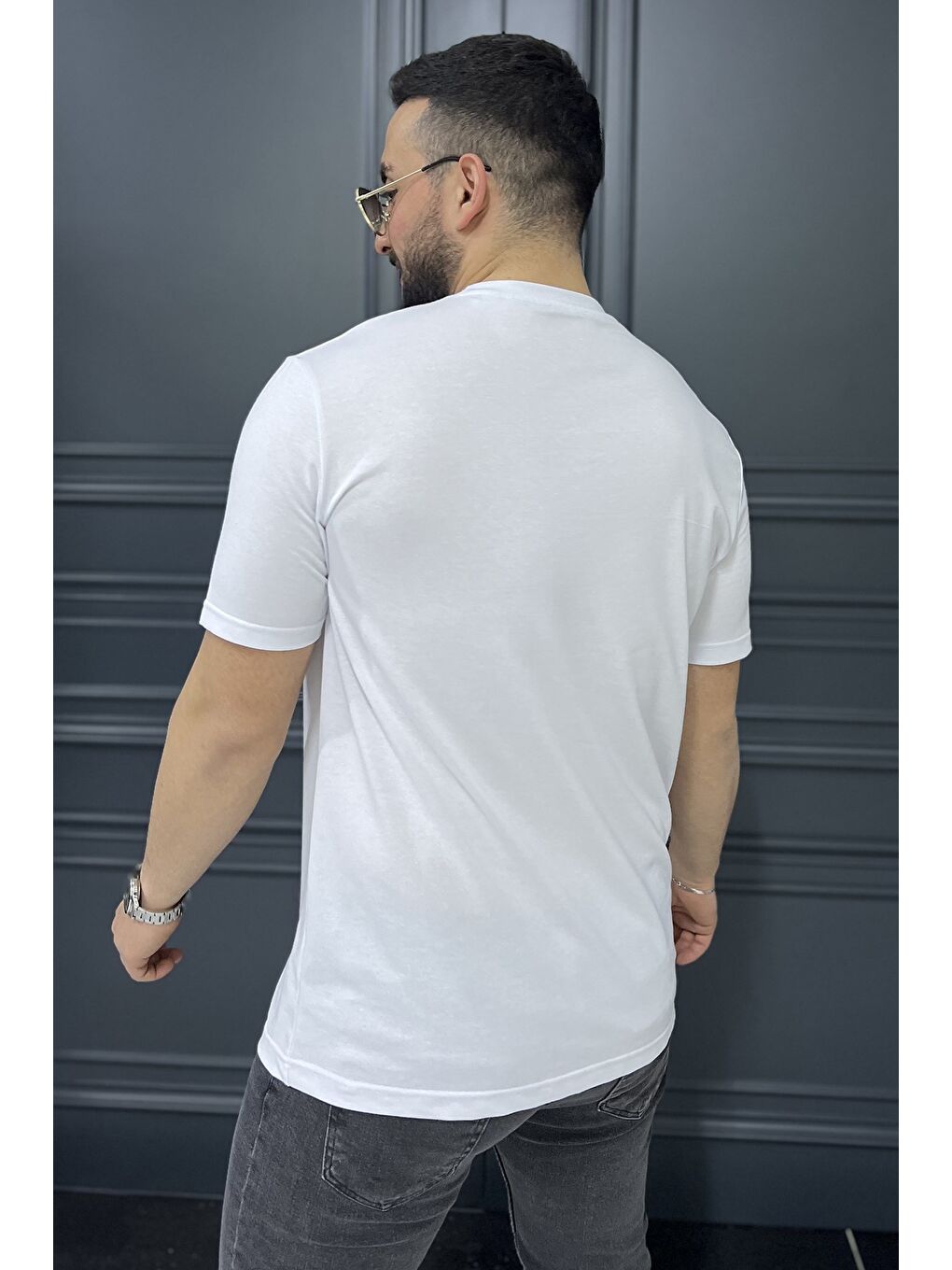 Beyaz Erkek Bisiklet Yaka Baskılı Tişört-3