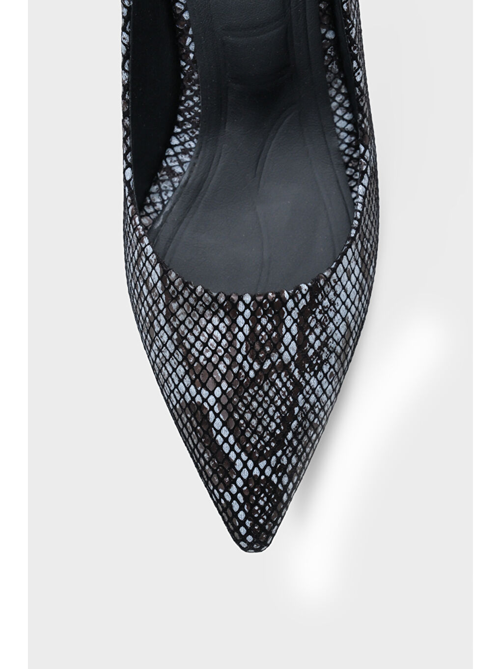 Siyah Sabrina Orta Topuklu Yumuşak Pedli Taban Kadın Ayakkabı-2