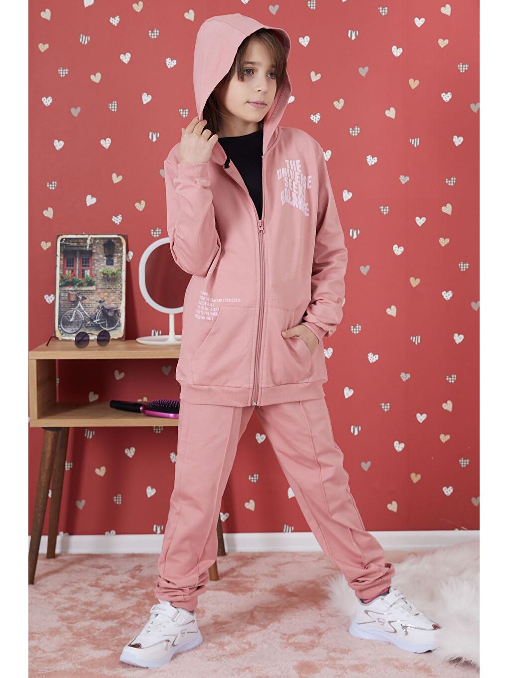 Pembe Gül Kurusu Universe Baskılı Kapüşonlu Hırkalı Kız Eşofman Takımı 17274