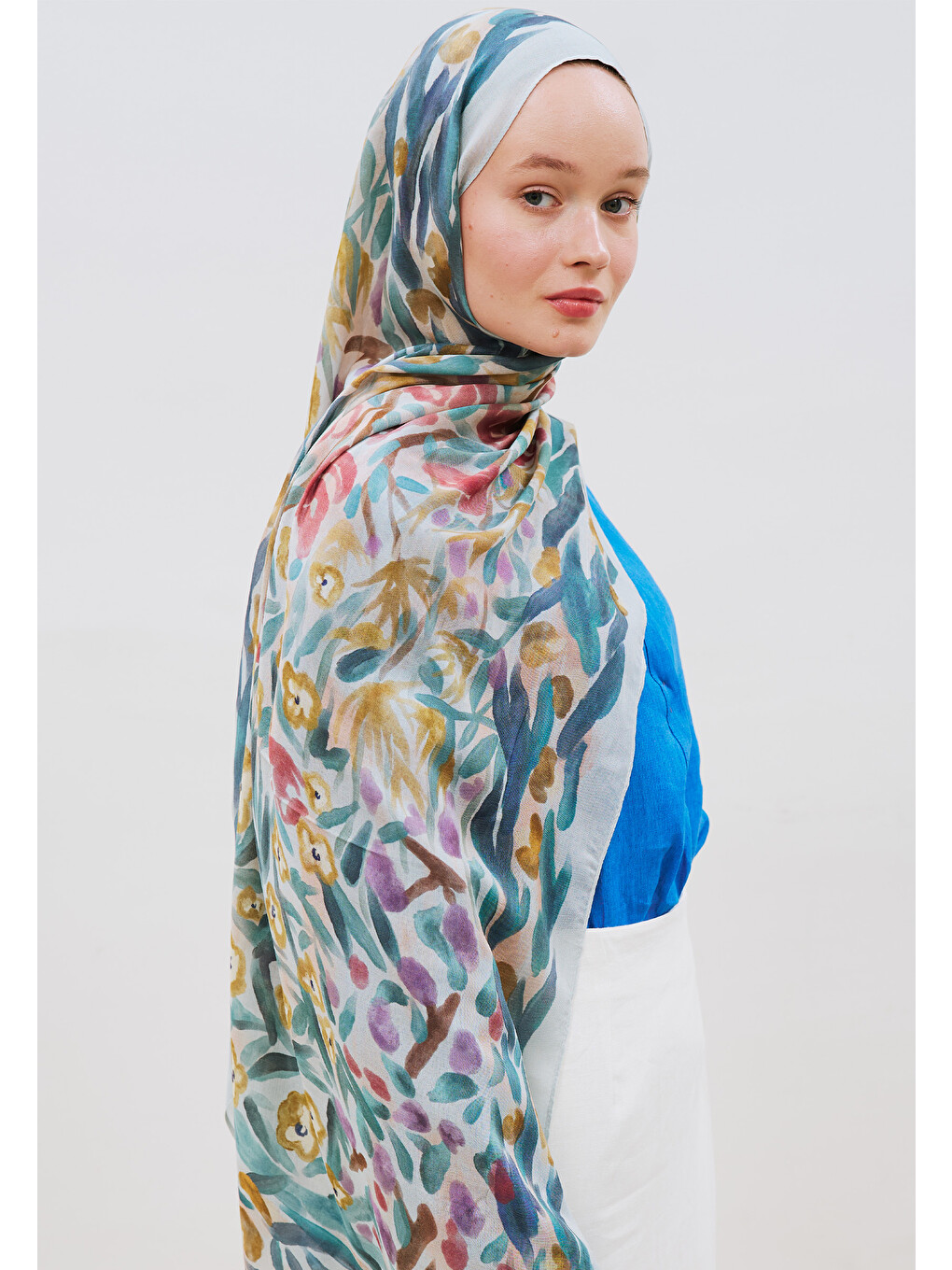 Floral Whimsy Desen Rami Viskon Şal Soft Mavi-1
