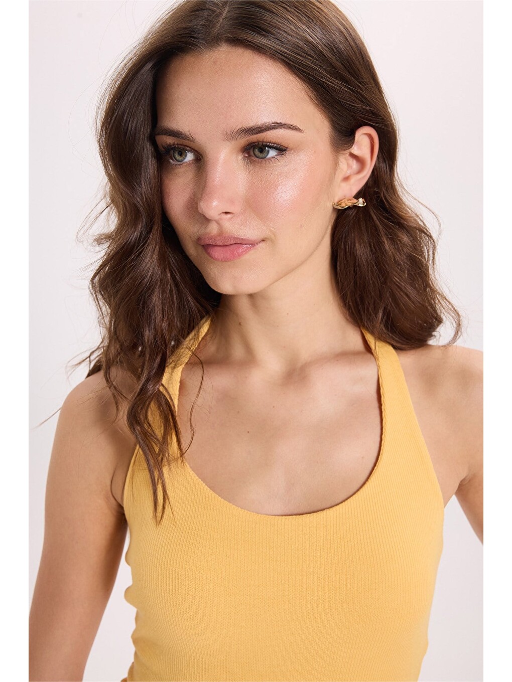 Kadın Slim Fit Dar Kesim Pamuklu Halter Yaka Kaşkorse Sarı Crop-3