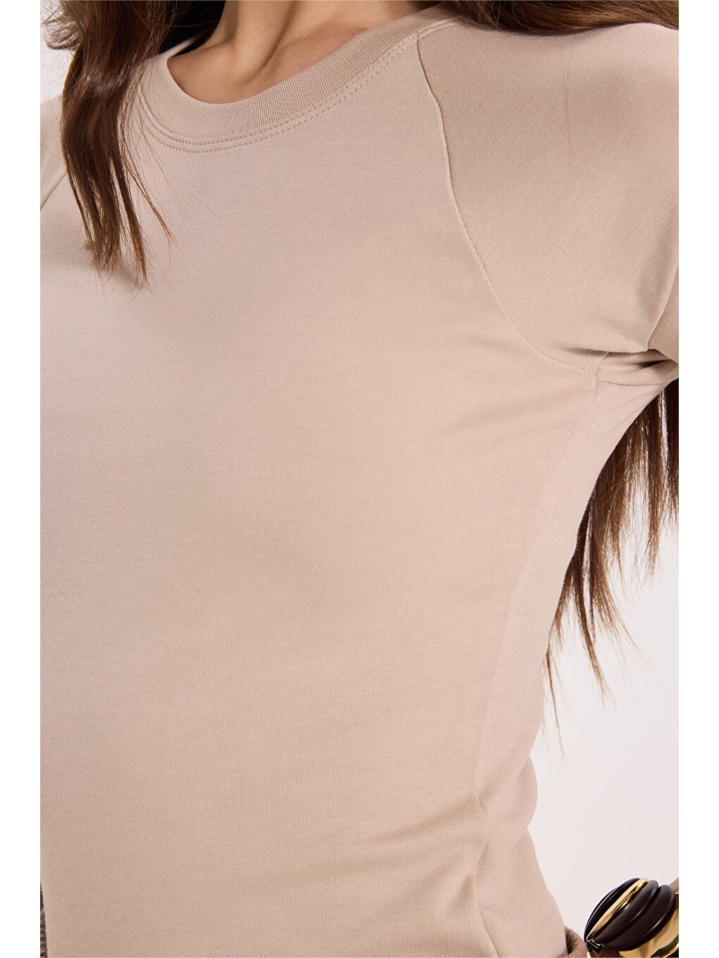 Bej Kadın Slim Fit Dar Kesim Bisiklet Yaka Reglan Kol %100 Pamuk Taş Renk Tişört Bluz-5