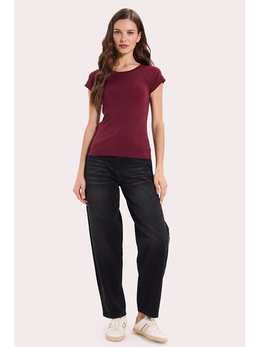 Kadın Slim Fit Dar Kesim Bisiklet Yaka Reglan Kol %100 Pamuk Bordo Tişört Bluz-1