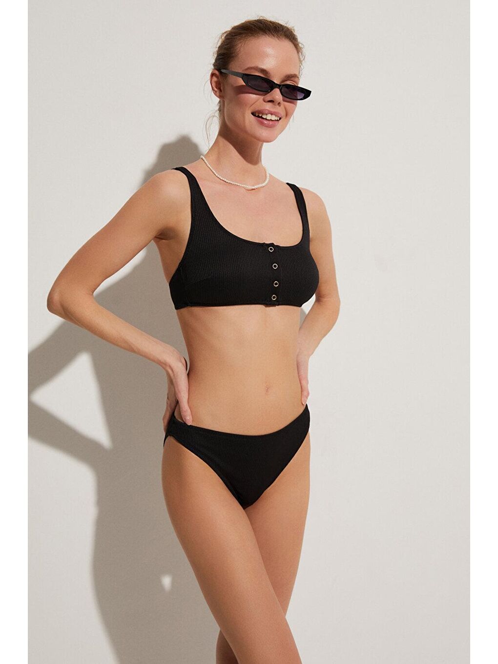 Siyah Normal Bel Ribanalı Bikini Altı-1