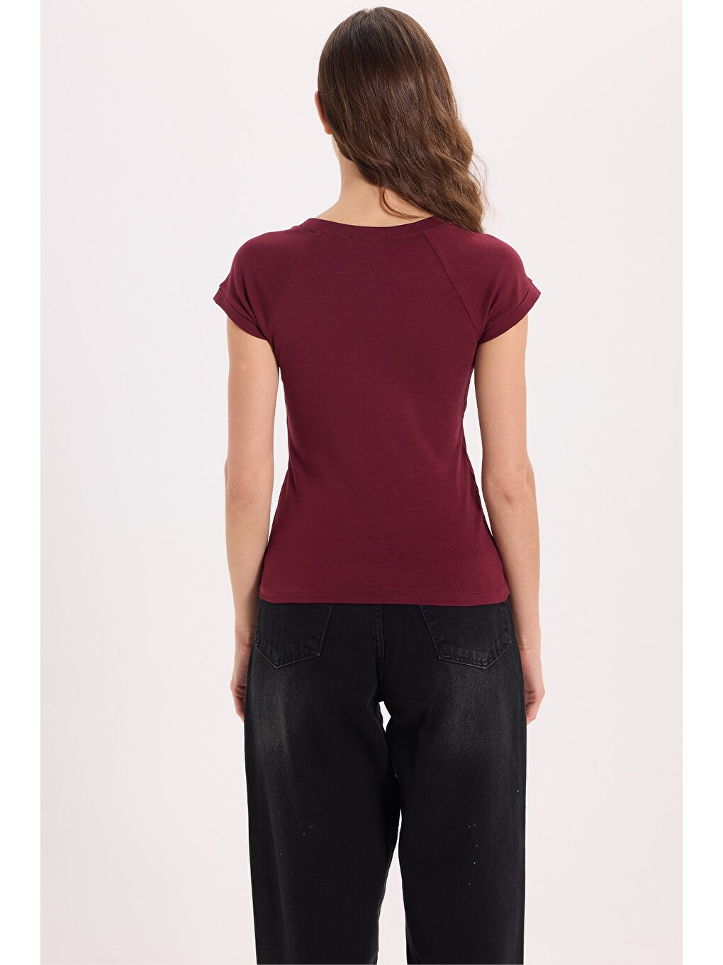 Kadın Slim Fit Dar Kesim Bisiklet Yaka Reglan Kol %100 Pamuk Bordo Tişört Bluz-6
