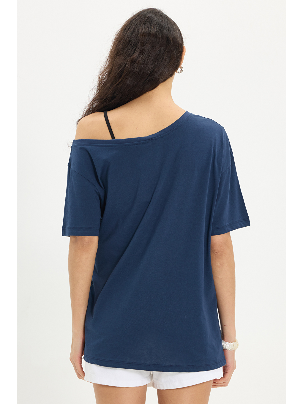 Kadın Oversize Geniş Kesim %100 Pamuk Kayık Yaka Kısa Kollu Baskılı Lacivert Tişört-5