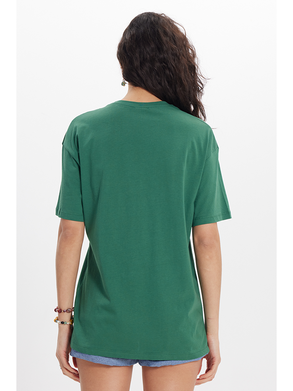 Kadın Oversize Geniş Kesim %100 Pamuk Bisiklet Yaka Kısa Kollu Baskılı Haki Tişört-5