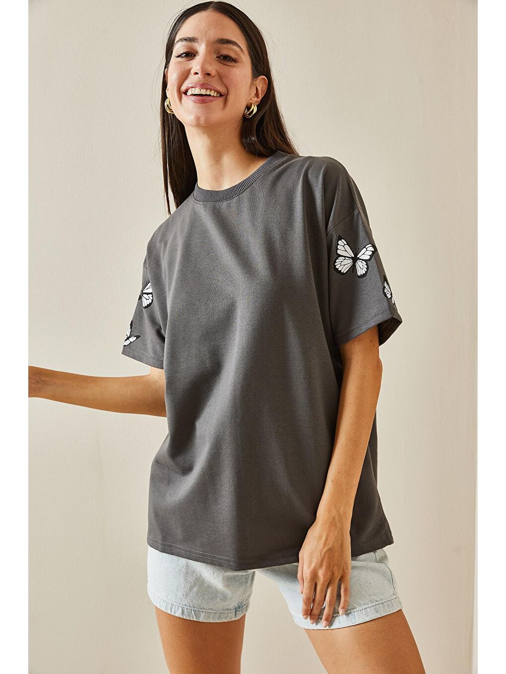 Antrasit Bisiklet Yaka Baskılı Oversize Tişört-4