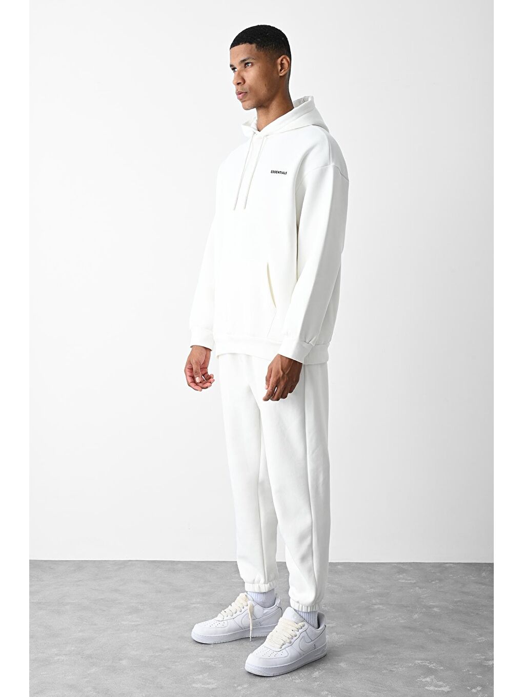 Ekru Yazı Detaylı Oversize Eşofman Takımı-1