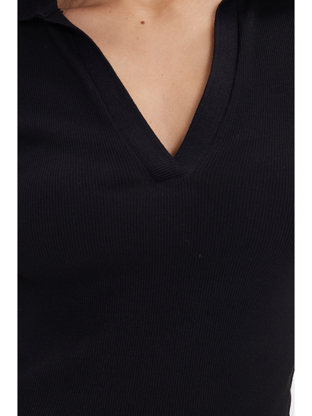 Kadın Slim Fit Dar Kesim Pamuklu Kısa Kollu Siyah Polo Yaka Tişört-3