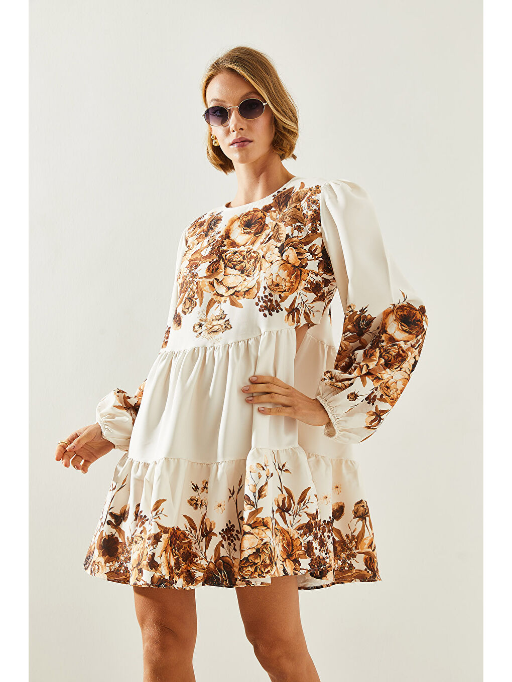 Bej Kadın Desenli Beli Dekolte Detaylı Elbise-1