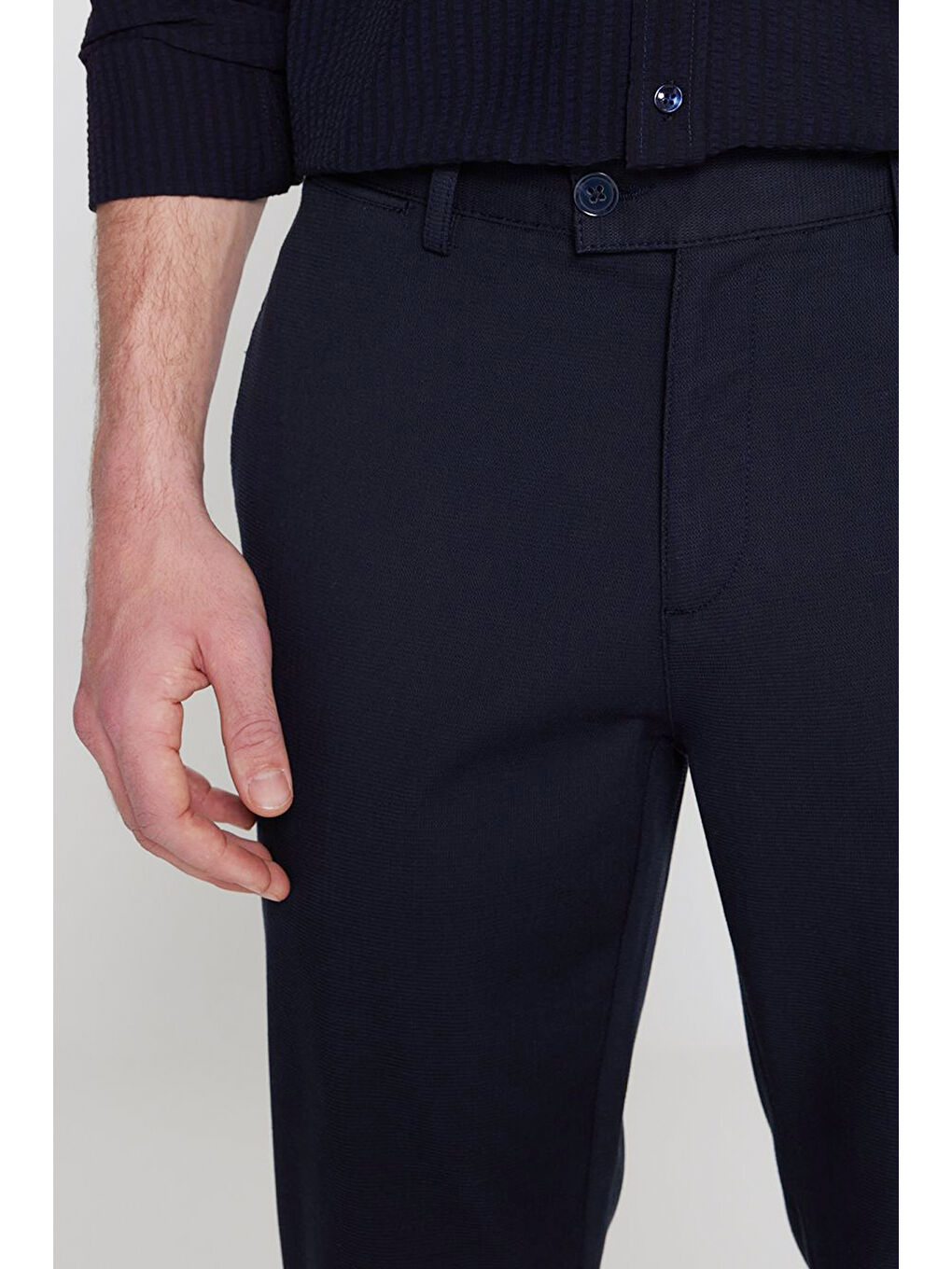 Erkek Lacivert Regular Fit Normal Kesim Yan Cepli Armürlü Casual Pantolon-3