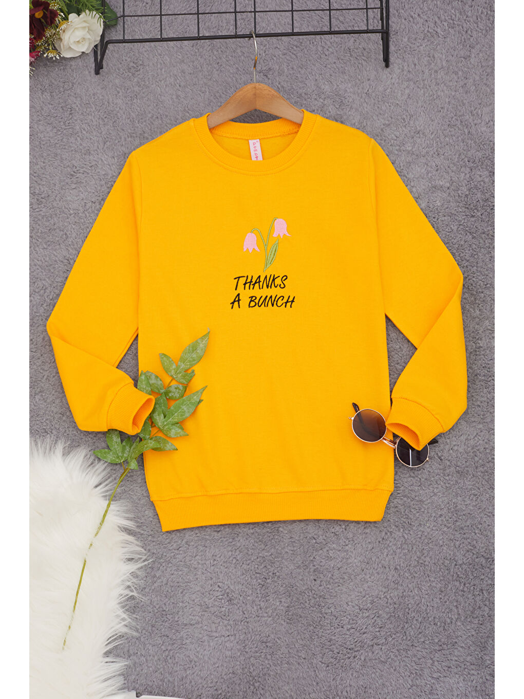 Pembe Life Kids Club Sarı Lale Nakışlı Kız Çocuk Sweatshirt 17213