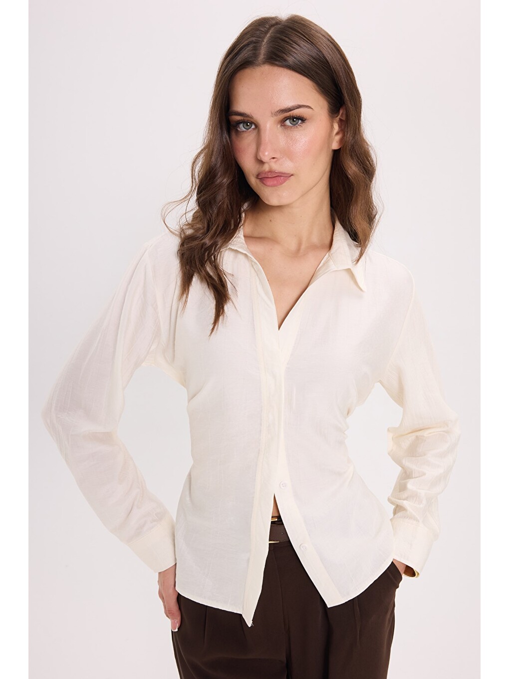 Kadın Slim Fit Dar Kesim Bel Ve Sırt Bağlamalı Ekru Gömlek-5