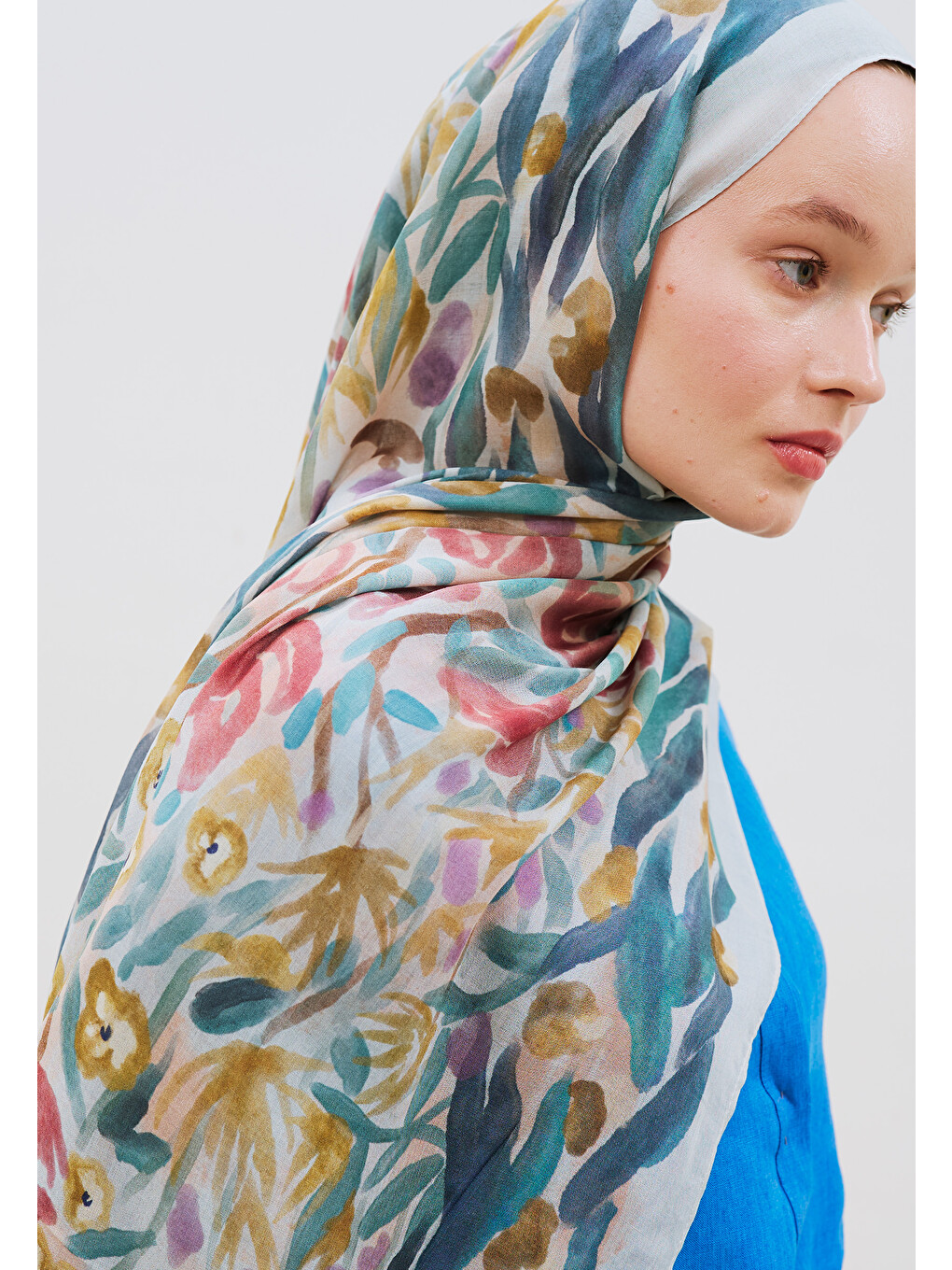 Floral Whimsy Desen Rami Viskon Şal Soft Mavi-2