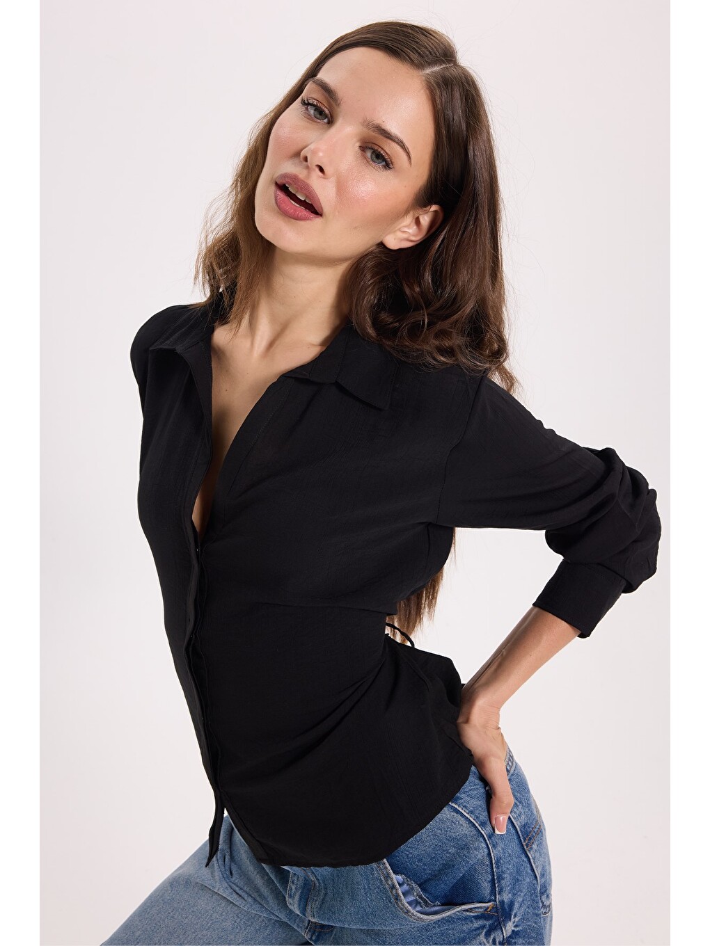 Kadın Slim Fit Dar Kesim Bel Ve Sırt Bağlamalı Siyah Gömlek-5