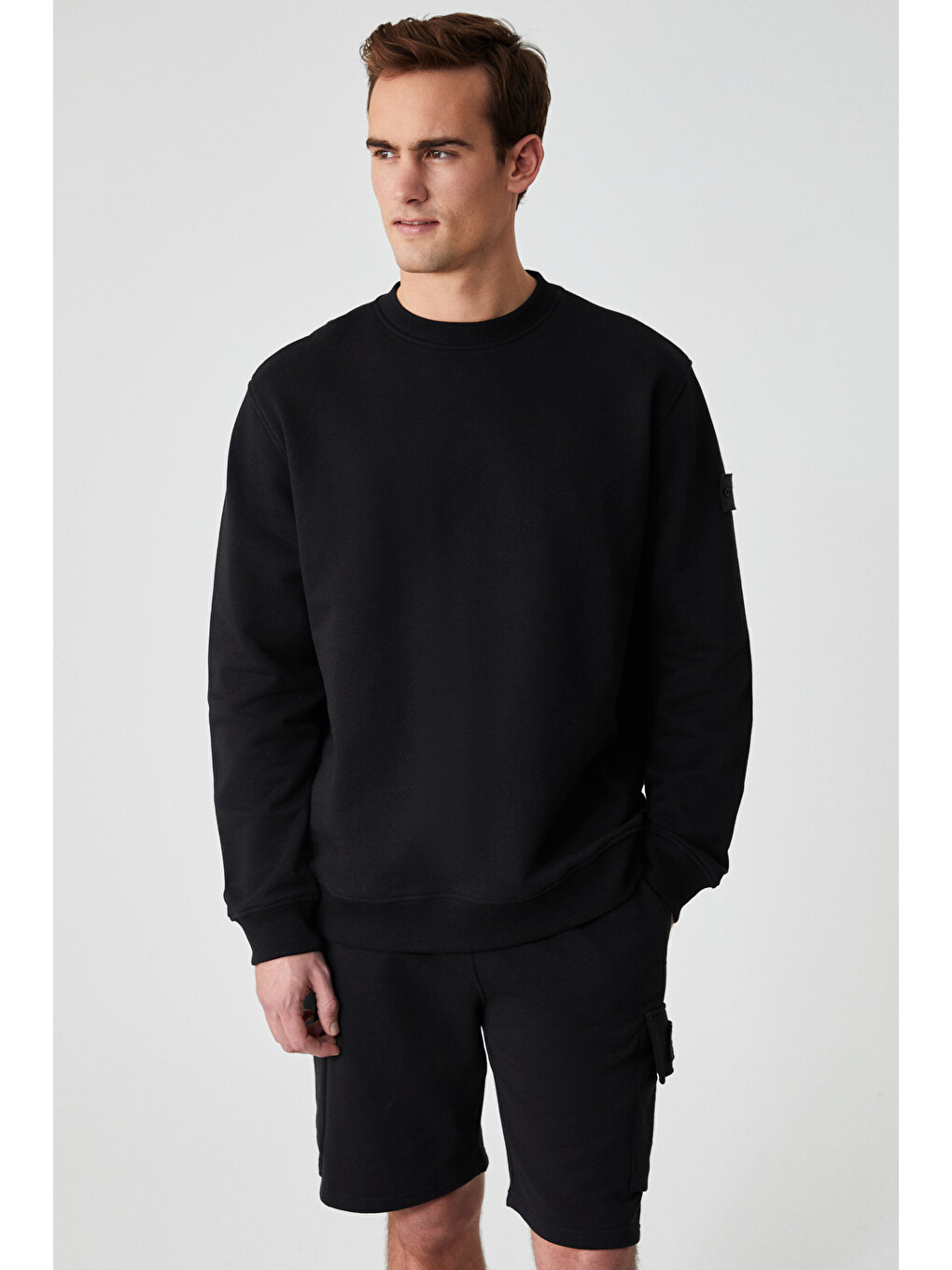 Ollıe Erkek Bisiklet Yaka Regular Uzun Kollu Nakış Detaylı Siyah Sweatshirt-2