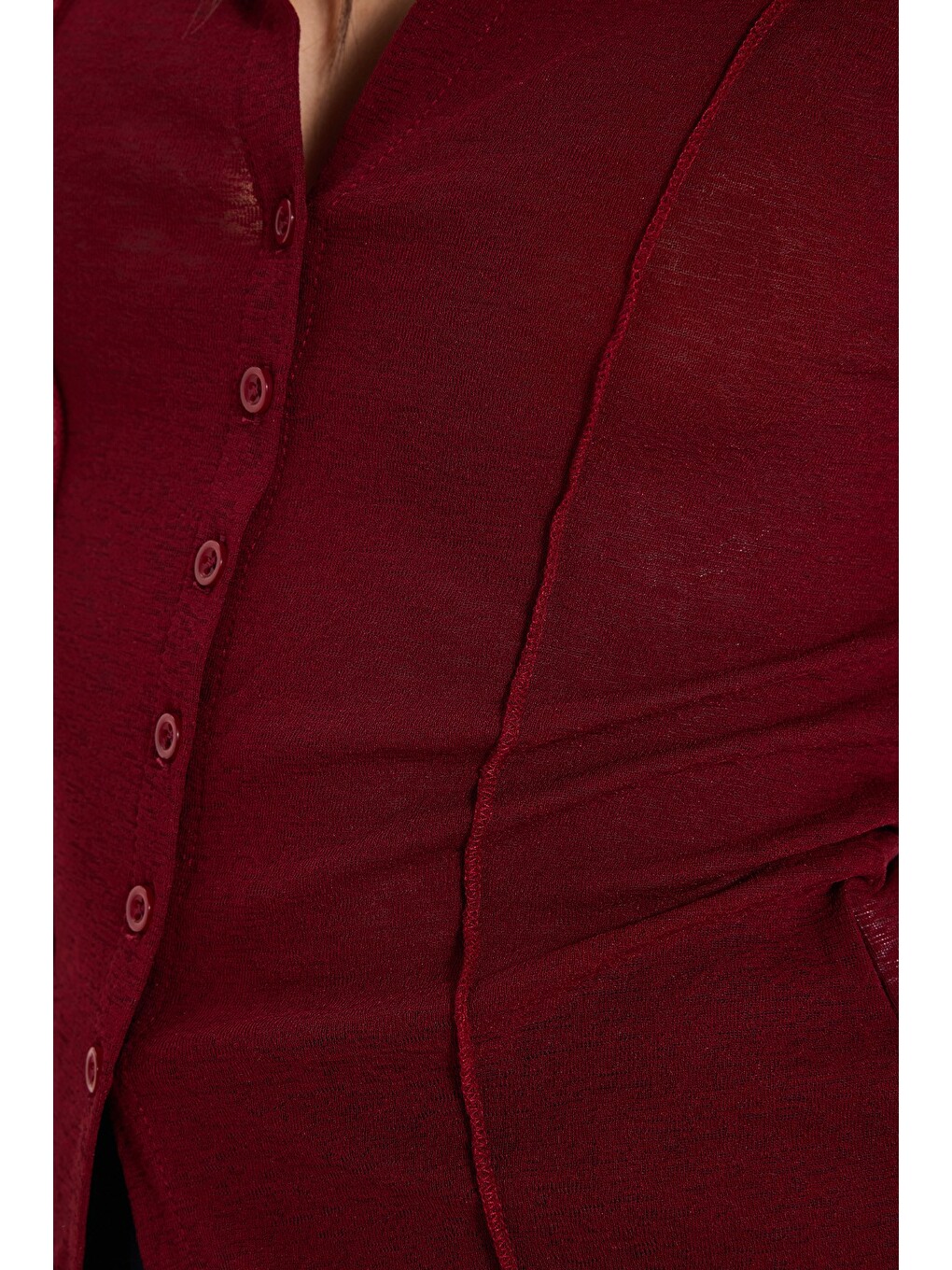 Kadın Slim Fit Dar Kesim Kısa Kollu Dikiş Detaylı Dokulu Düğmeli Bordo Bluz Gömlek-4