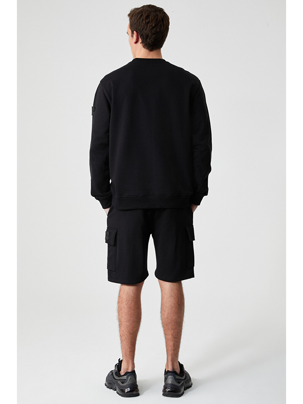 Ollıe Erkek Bisiklet Yaka Regular Uzun Kollu Nakış Detaylı Siyah Sweatshirt-4