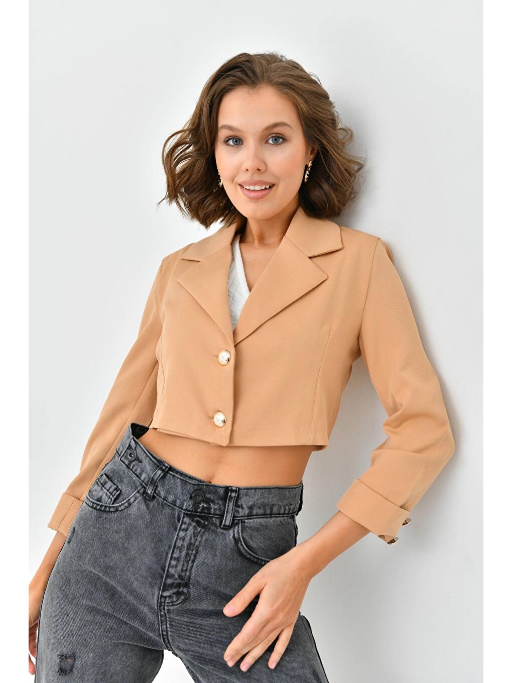Kahverengi Kadın Kahve Düğme Detay Crop Ceket