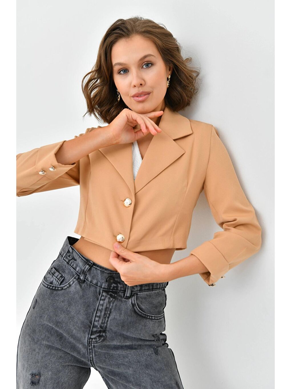 Kahverengi Kadın Kahve Düğme Detay Crop Ceket-1