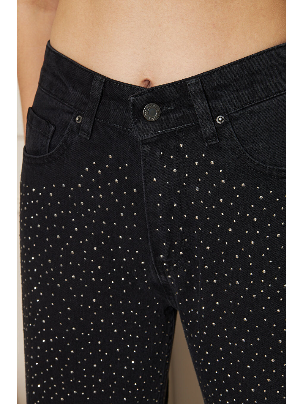 Kadın Yüksek Bel Baggy Taşlı Bol Paça Siyah Jean Pantolon-3