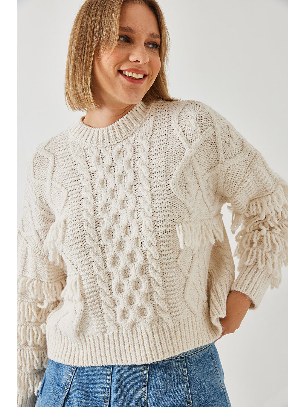 Ekru Kadın Saç Örgülü Saçaklı Triko Kazak-3