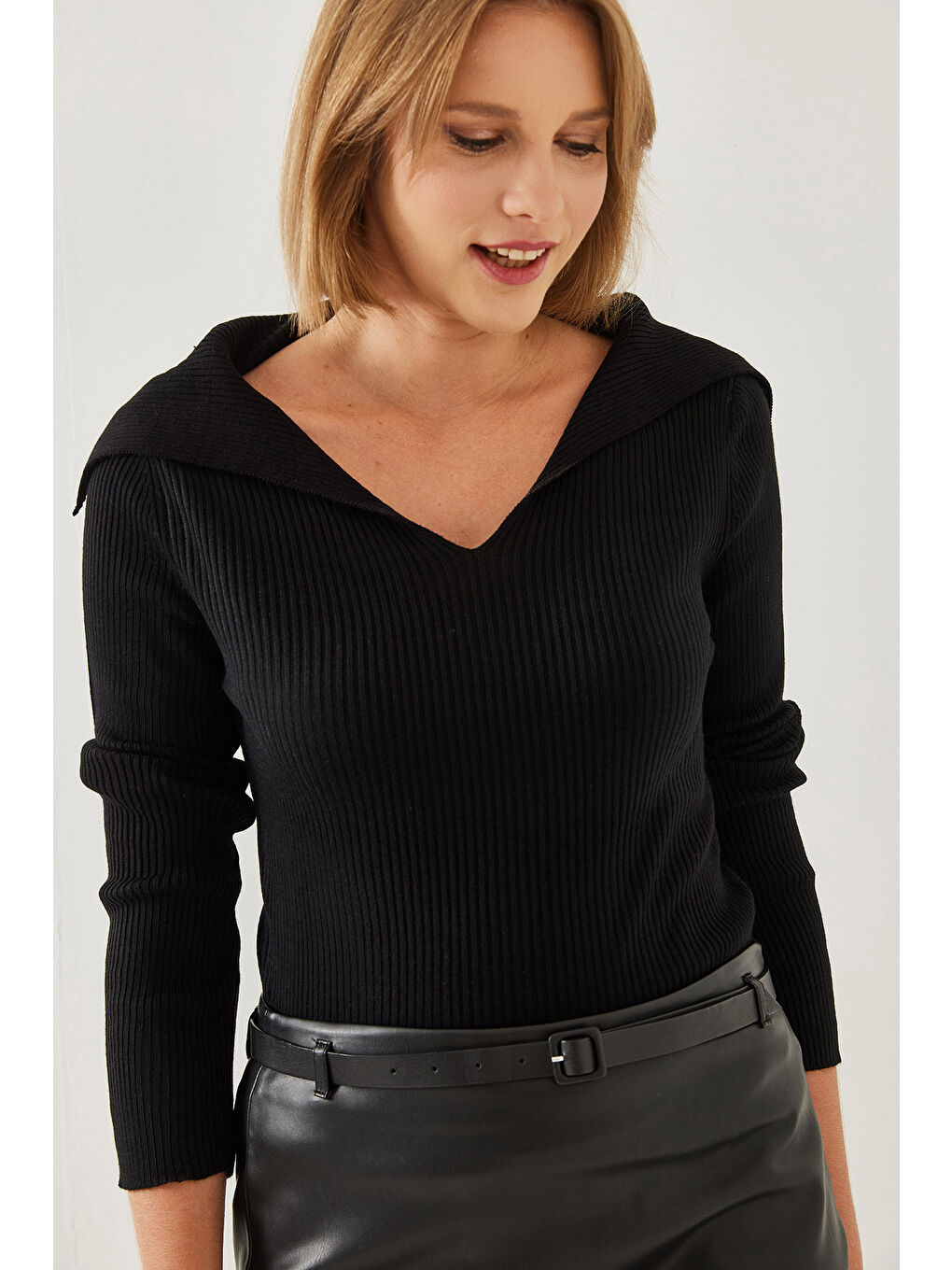 Siyah Kadın Şal Yaka Triko Kazak-5