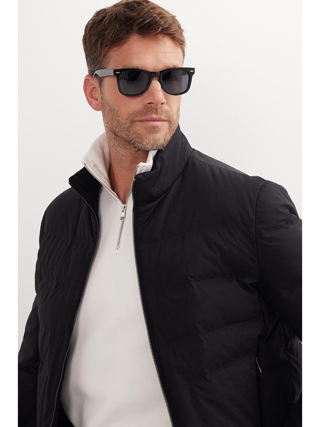 Erkek Regular Fit Klasik Kesim Kaz Tüyü Çift Cepli Fermuarlı Sıcak Tutan Siyah Mont-1