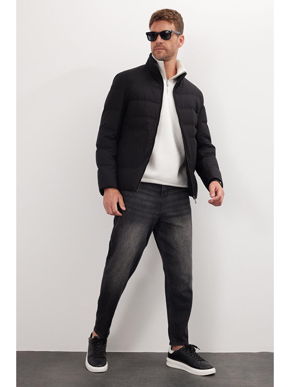 Erkek Regular Fit Klasik Kesim Kaz Tüyü Çift Cepli Fermuarlı Sıcak Tutan Siyah Mont-4