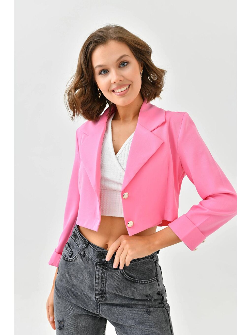 Parkkaron Pembe Kadın Pembe Düğme Detay Crop Blazer Ceket - 3