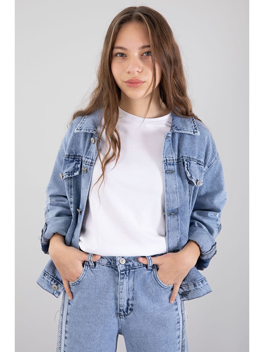 Mavi Taş Detaylı Düğmeli Ceketli Pantolonlu Kız Çocuk Jean Takım 23467-3