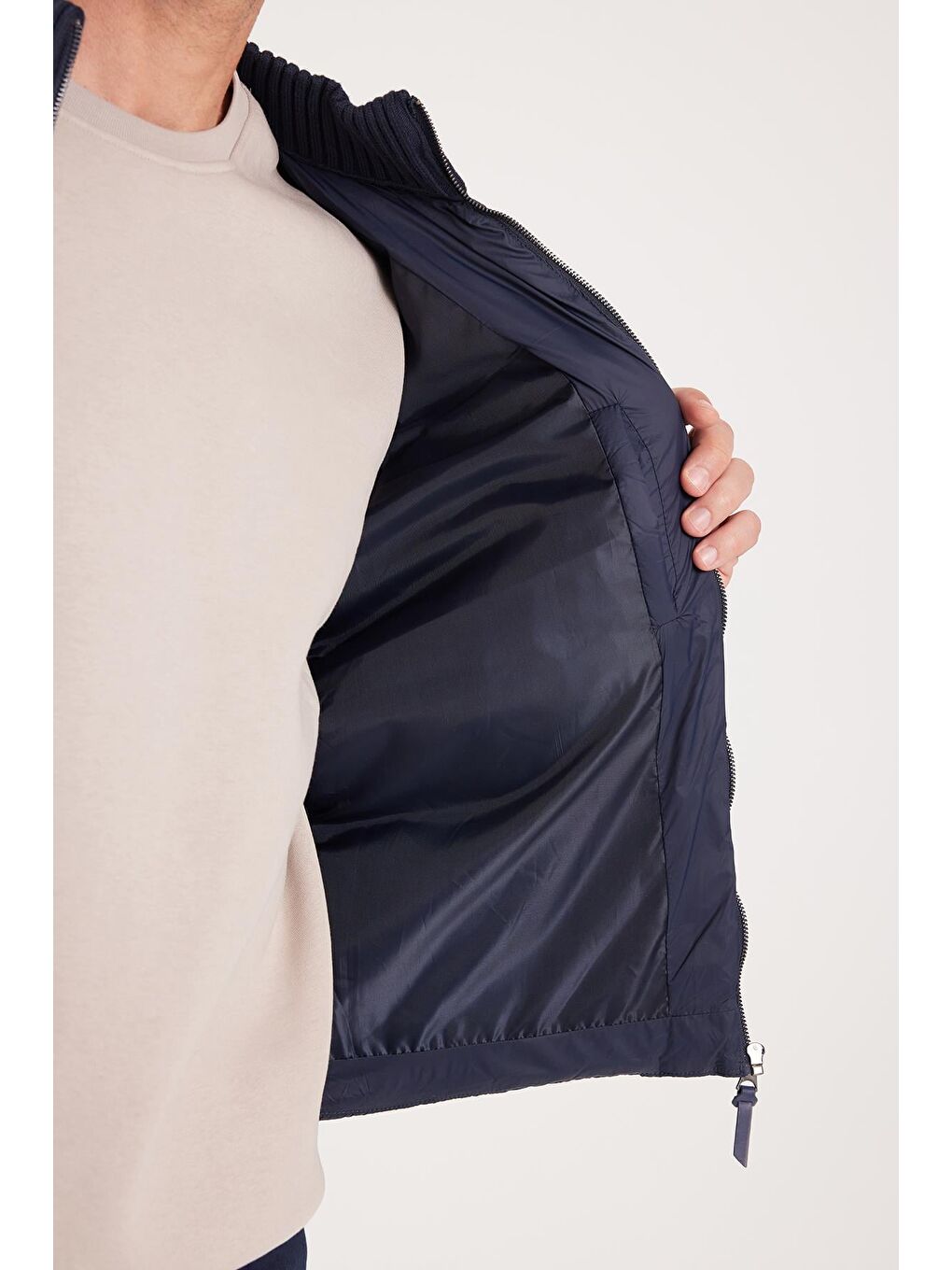 Erkek Regular Fit Klasik Kesim Fermuarlı Çift Cepli Sıcak Tutan Dik Yaka Lacivert Mont-2