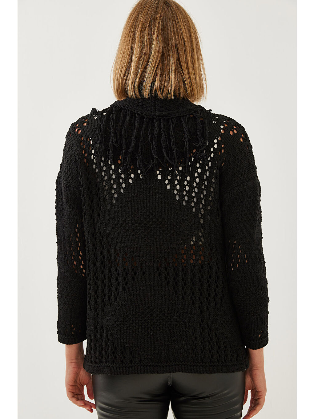 Siyah Kadın Saçaklı Triko Hırka-2