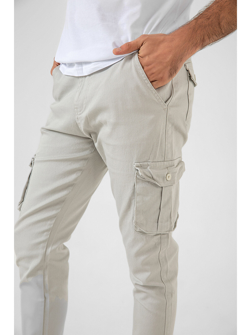 Gri Kargo Cepli, Fermuarlı Paça Lastikli Esnek Kumaş Slim Fit Gabardin Erkek Kargo Pantolon-3
