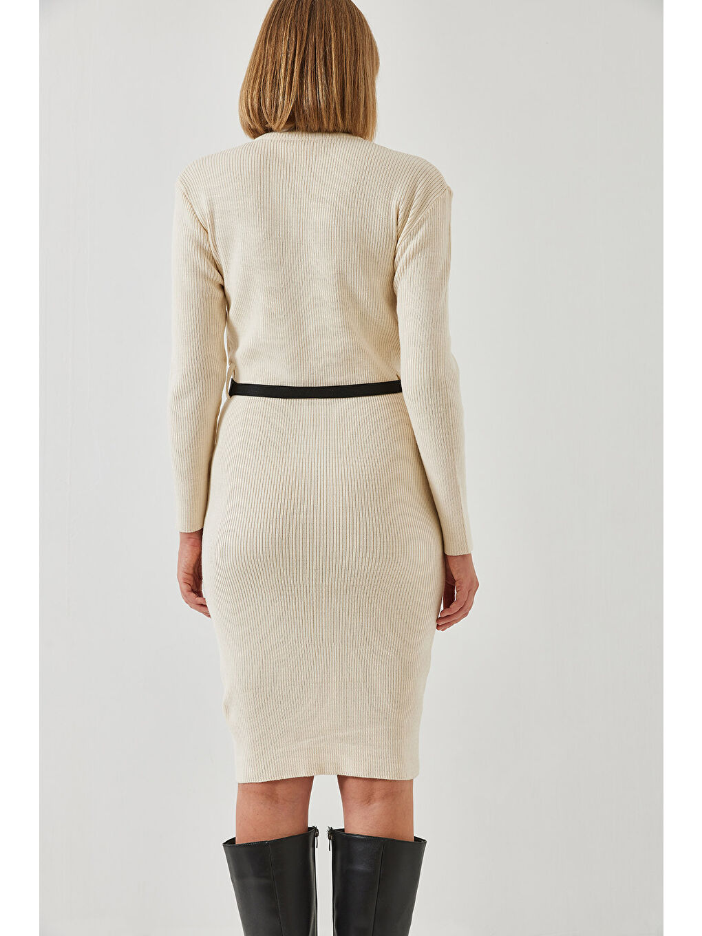 Bej Kadın Yakası Fermuarlı Kemerli Uzun Triko Elbise-2