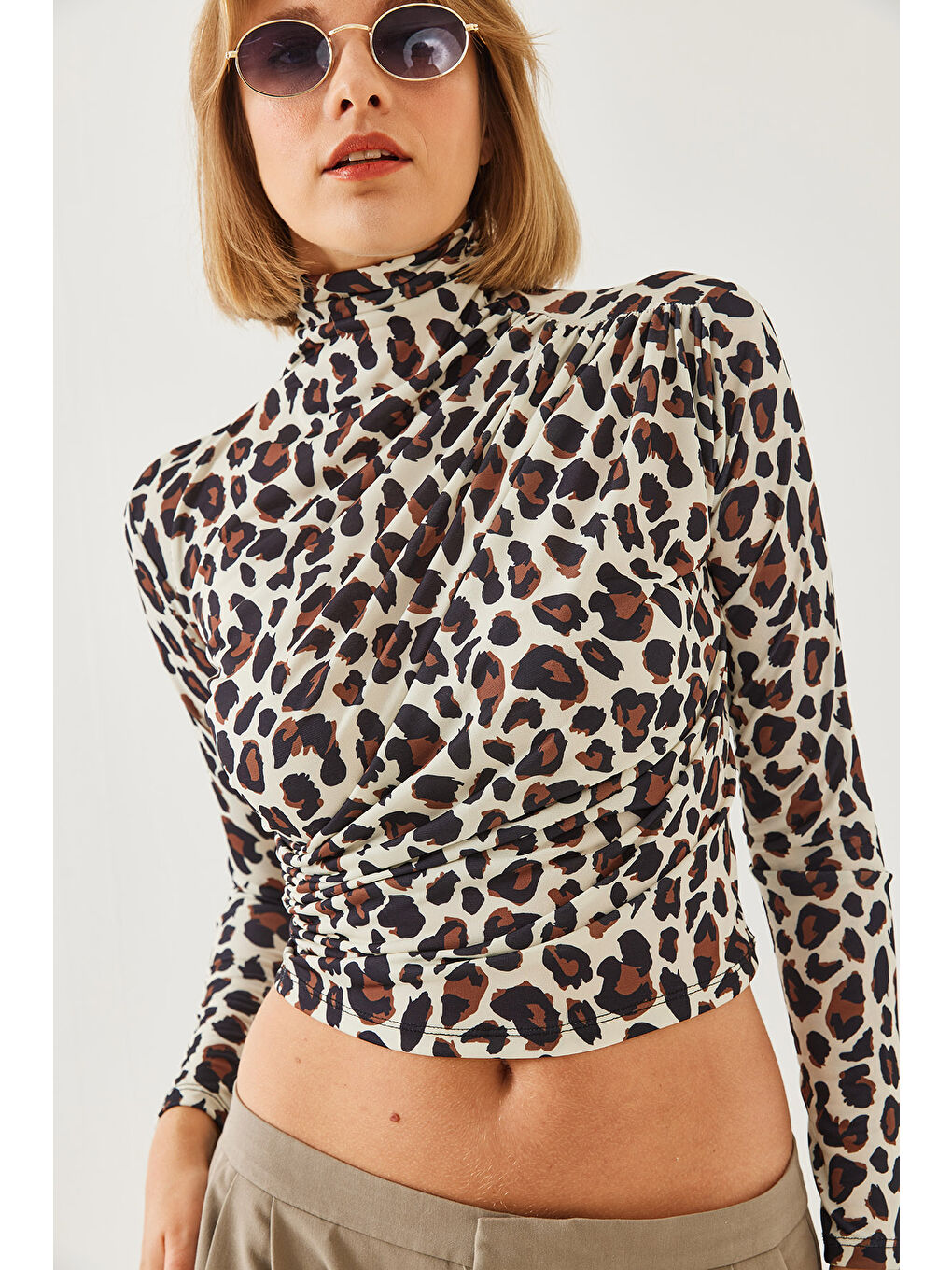 Bej Kadın Balıkçı Yaka Desenli Bluz --1