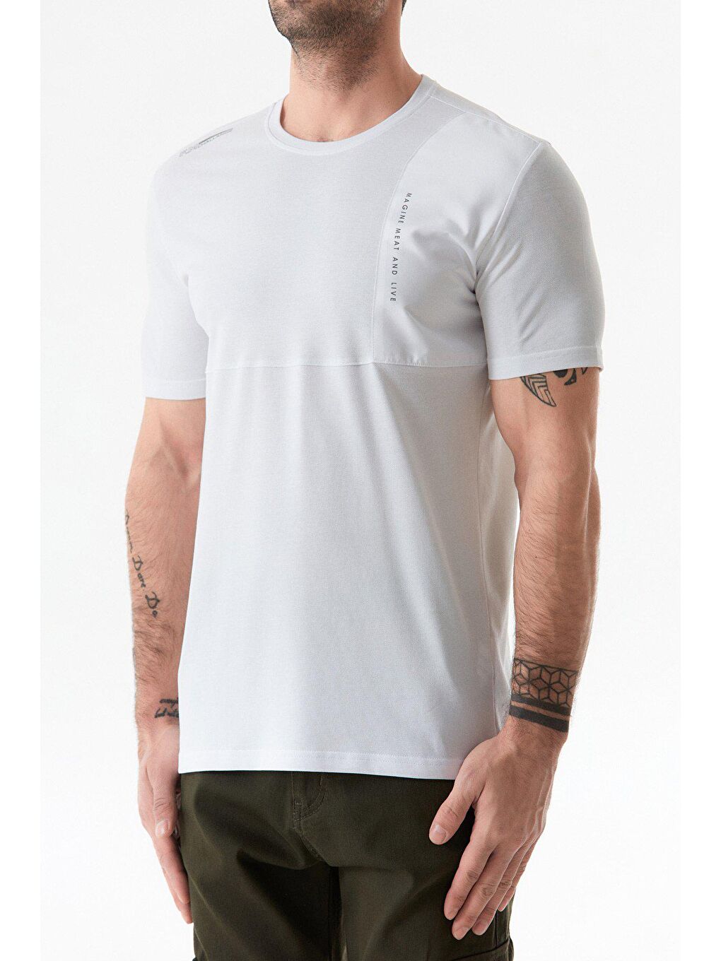 Beyaz Baskılı Bisiklet Yaka Tişört-4