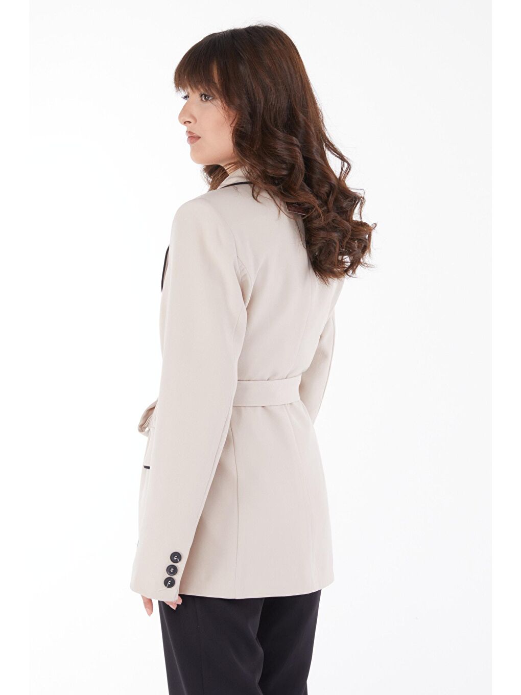 Ceket Yaka Kadın Bej Kuşaklı Ceket - 25032-4