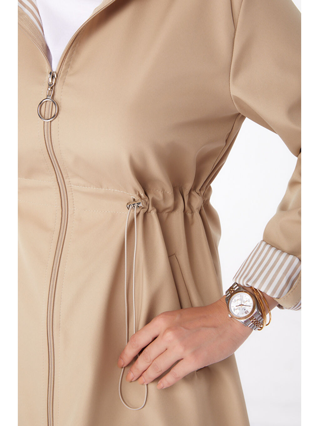 Kapüşonlu Yaka Kadın Bej Fermuarlı Kapüşonlu Trenç 26205-5