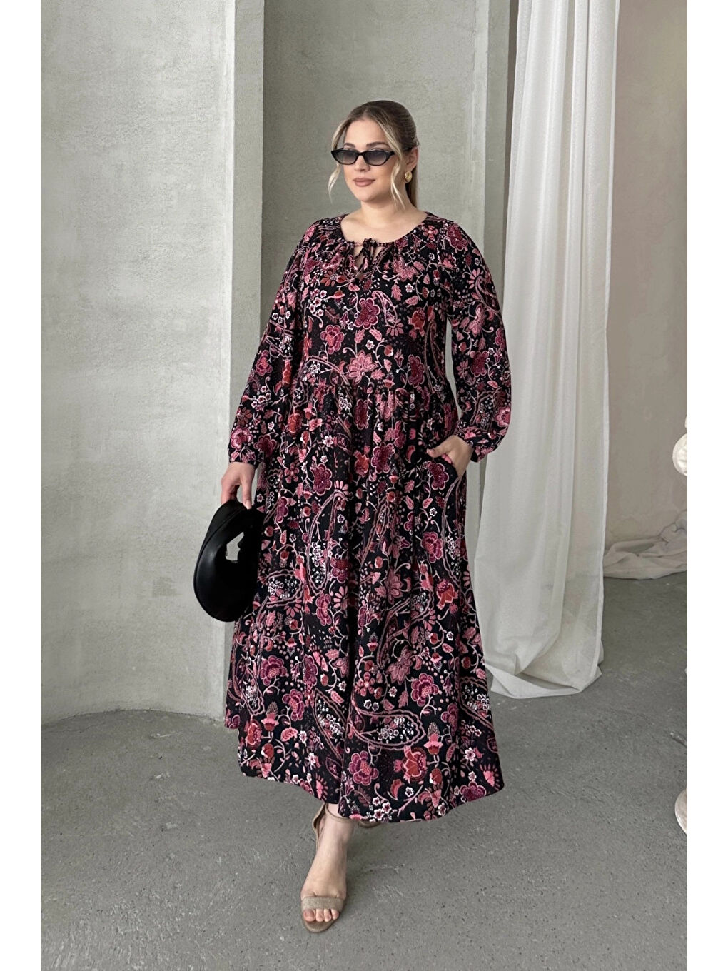 Siyah Büyük Beden Önü Bağlamalı Desenli Uzun Kollu Midi Elbise 615699-3