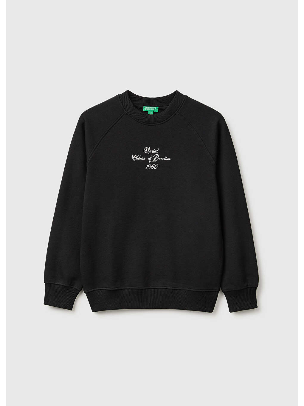 Erkek Çocuk Siyah Önü İşlemeli Ribanalı Reglan Kollu Bisiklet Yaka Sweatshirt